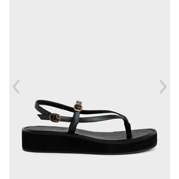 Charles & Keith - Strappy Flatform Thong Sandals size 8 - Picture 4 of 8